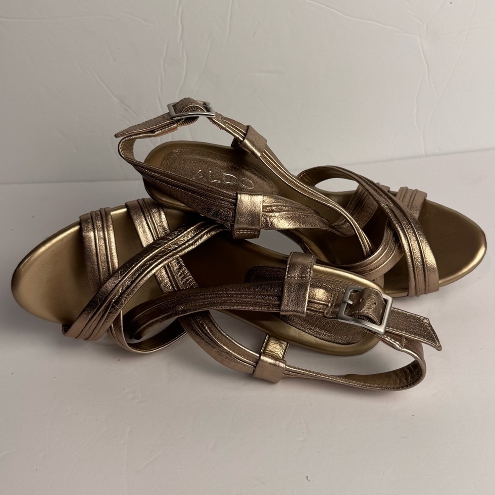 ALDO Women's Gold Strappy Sandals Sz 7 - Picture 6 of 11